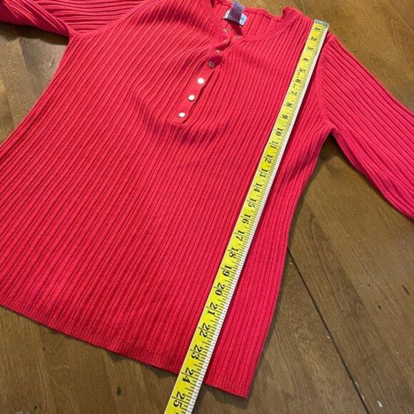 Chico's Women's Red Ribbed Knit Long Sleeve 1/4 Button Up Sweater Shirt Top Sz 3 - Picture 4 of 10